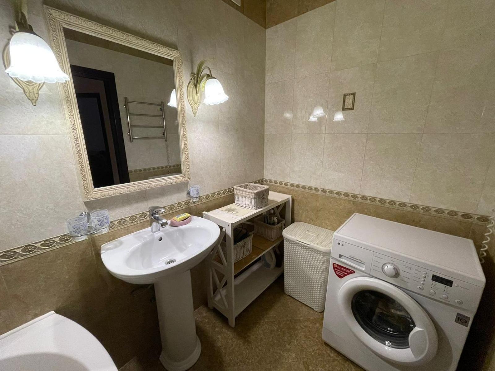 Красивая 2-Ком.Кв.,В Новом Доме!От Хозяйки! Odesa Exterior photo